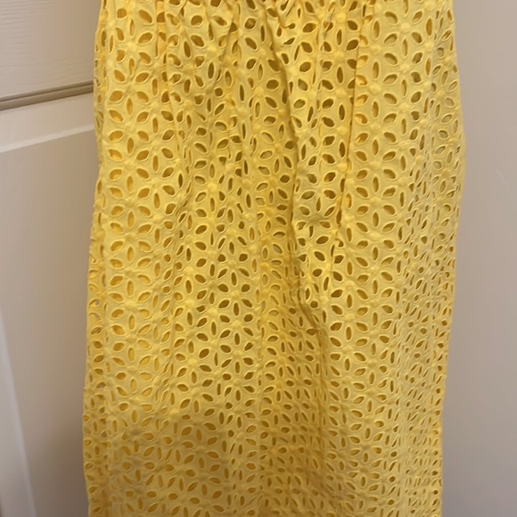 New Victoria’s Secret Moda International Yellow Eyelet Smocked Dress Cruise M - Picture 3 of 6